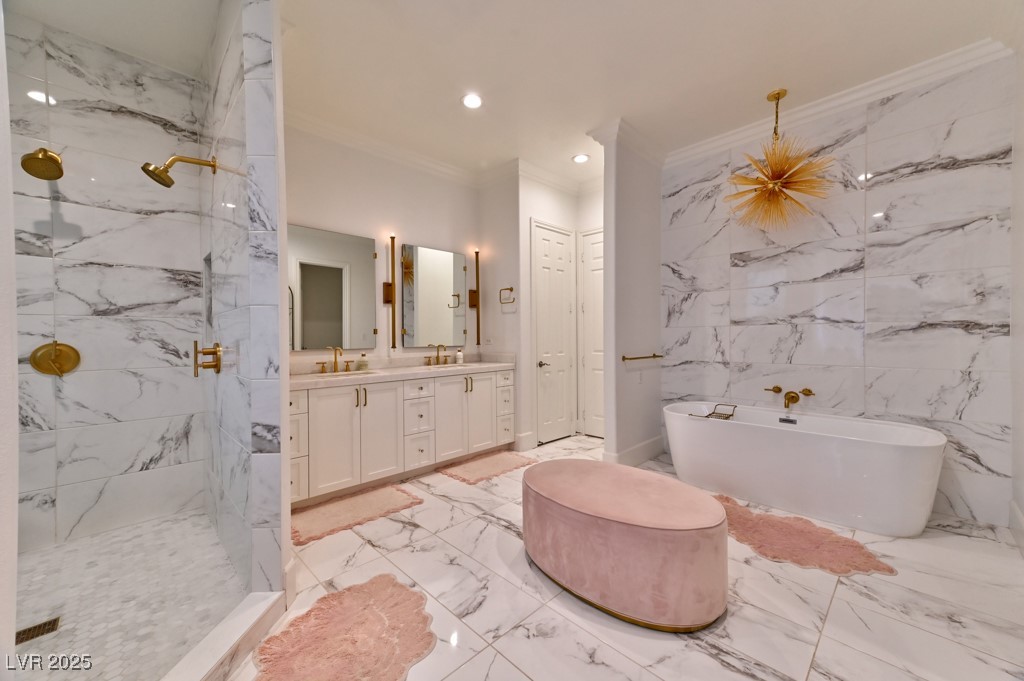 7565 North Torrey Pines Drive A Property Photo 27