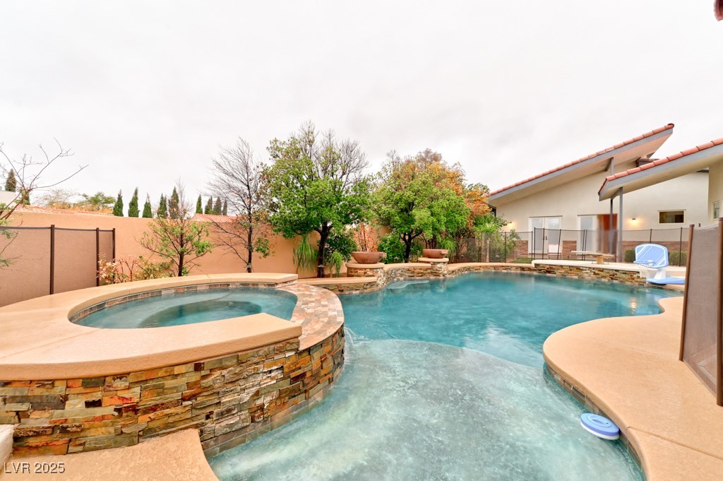 7565 North Torrey Pines Drive A Property Photo 55