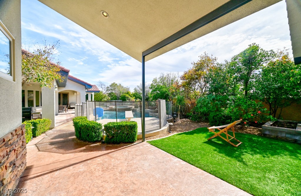 7565 North Torrey Pines Drive A Property Photo 59