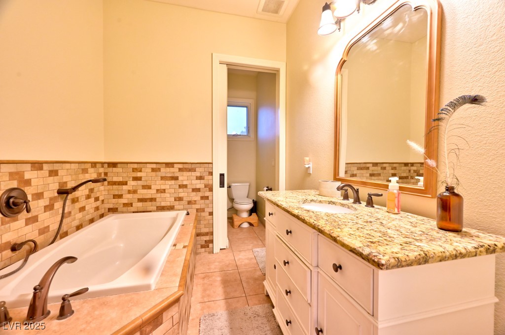 7565 North Torrey Pines Drive A Property Photo 71
