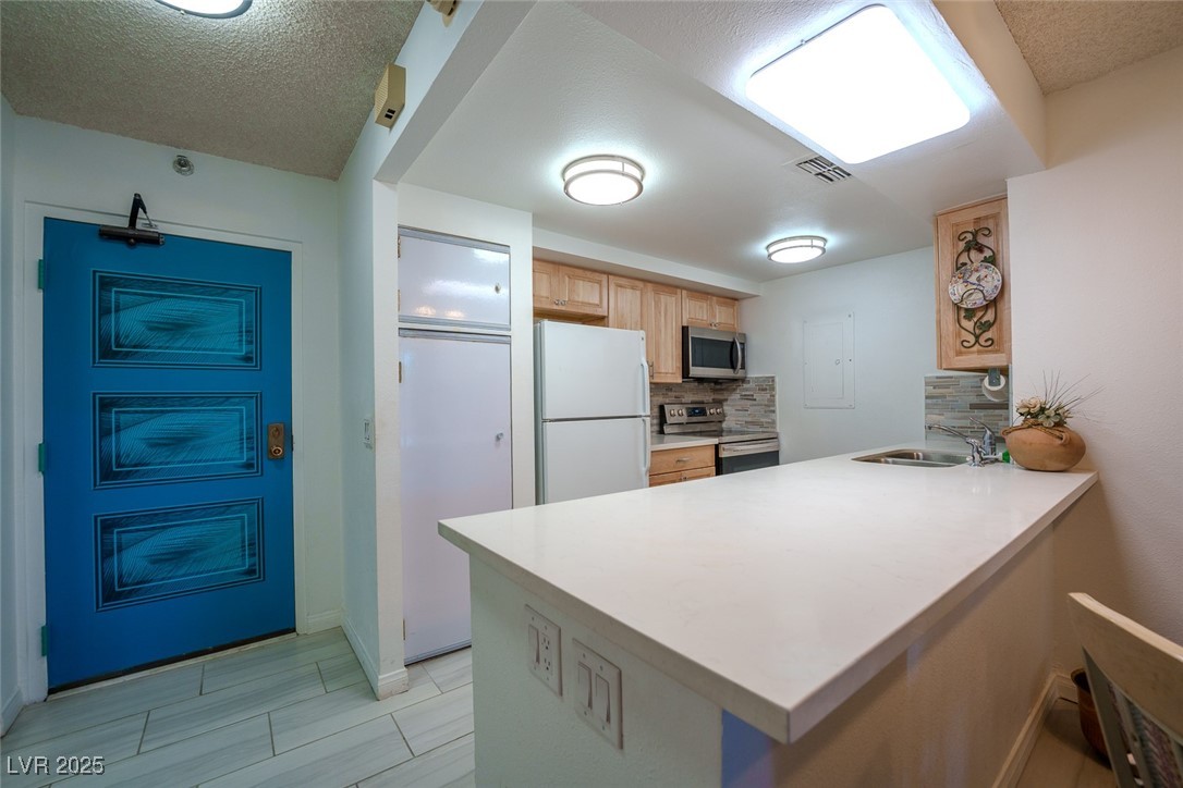205 East Harmon Avenue 121 Property Photo 6