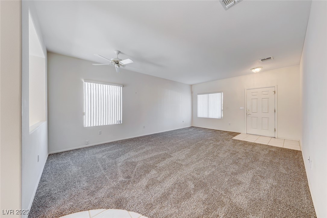 473 Elm Crest Place Property Photo 4