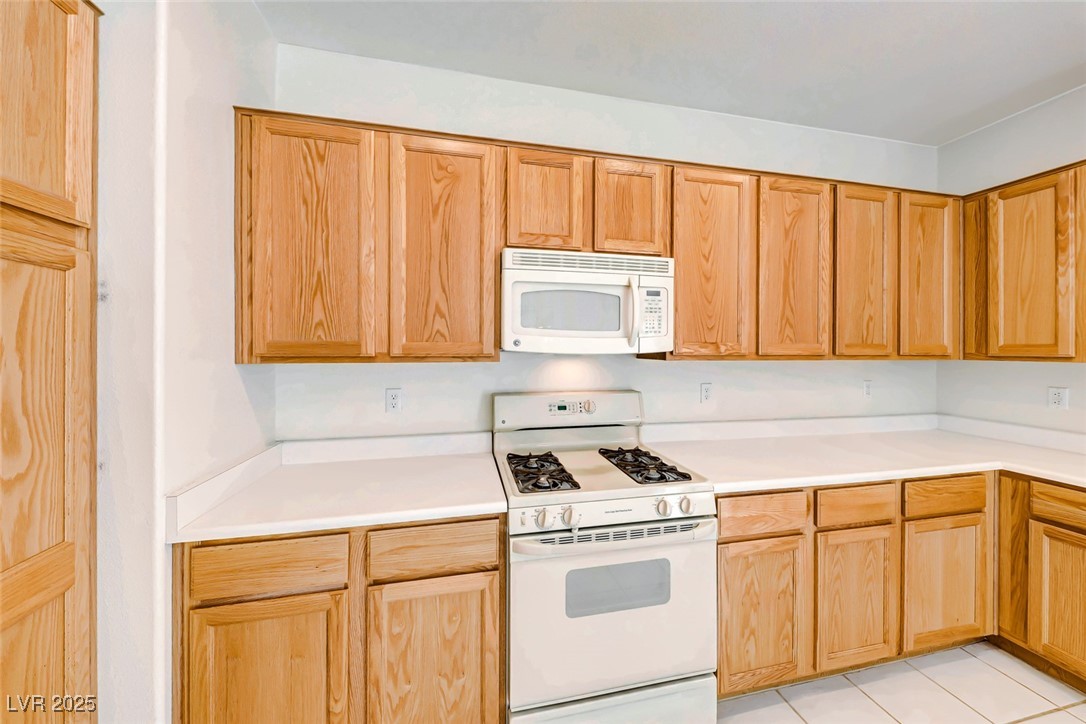 473 Elm Crest Place Property Photo 12
