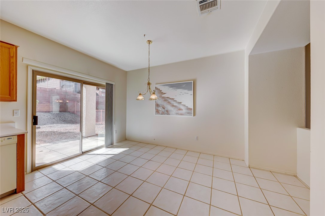 473 Elm Crest Place Property Photo 14