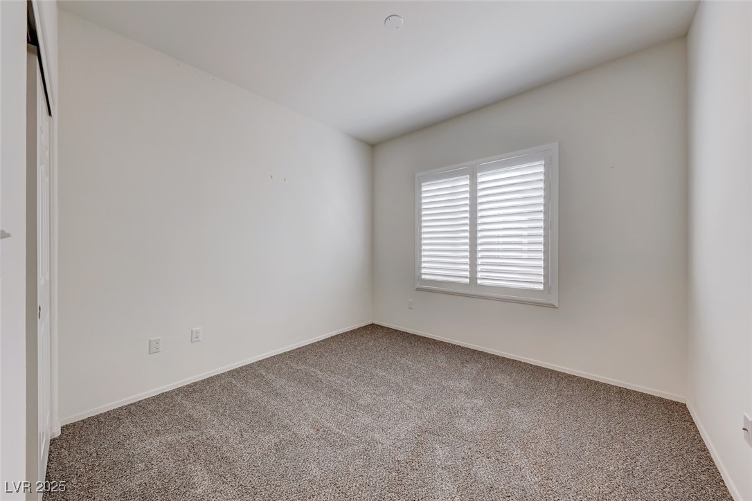 473 Elm Crest Place Property Photo 22