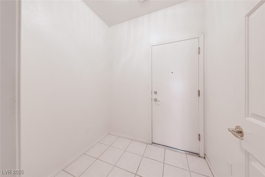 473 Elm Crest Place Property Photo 25