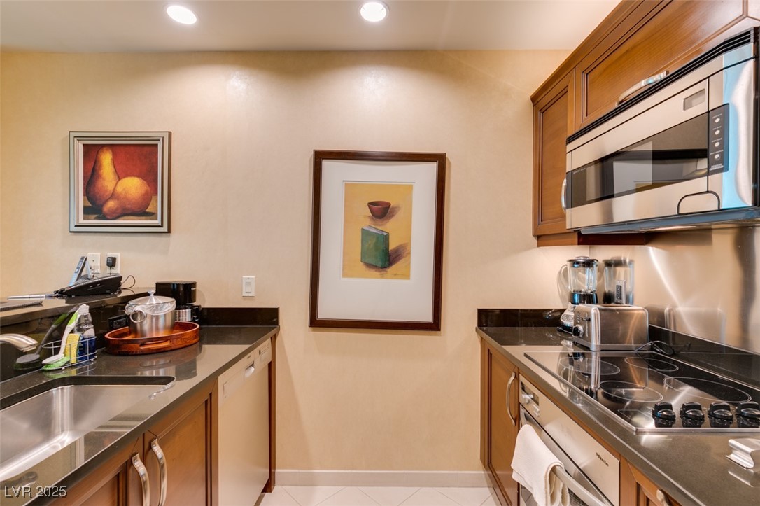 145 East Harmon Avenue 1202 Property Photo 24