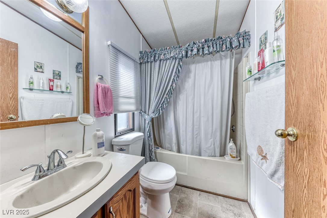 5561 Aldama Road Property Photo 23