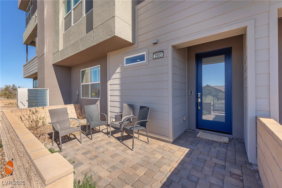 2503 Cracked Stone Street Property Photo 2