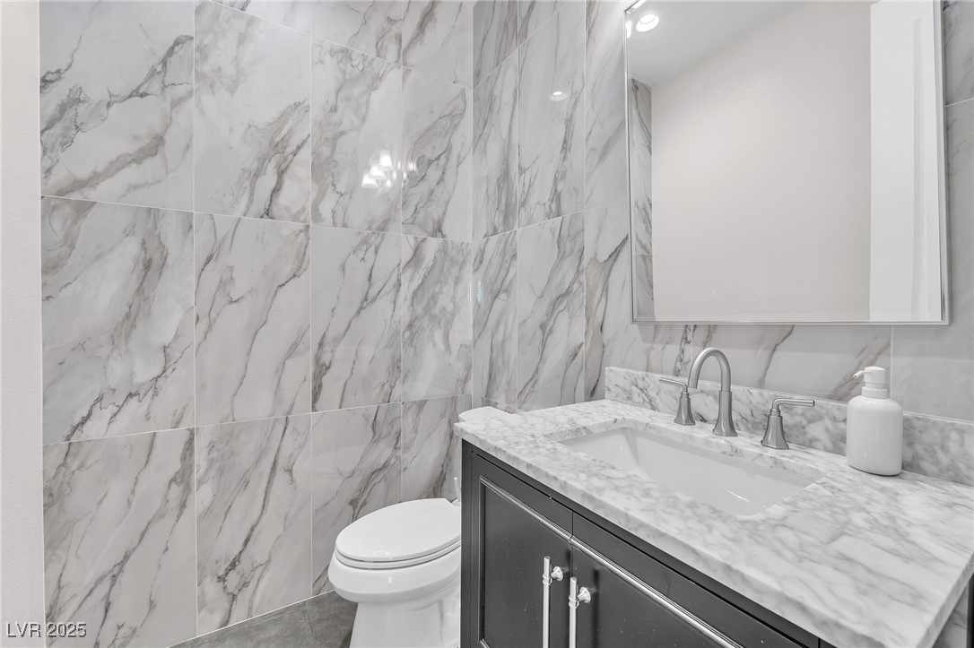 2503 Cracked Stone Street Property Photo 17