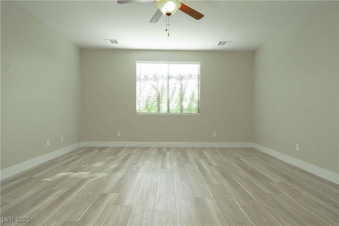 1617 Meadow Bluffs Avenue Property Photo 3