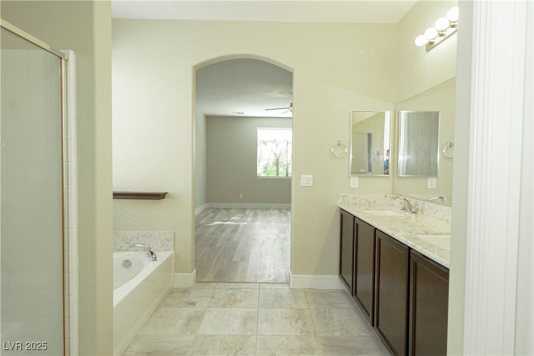 1617 Meadow Bluffs Avenue Property Photo 4