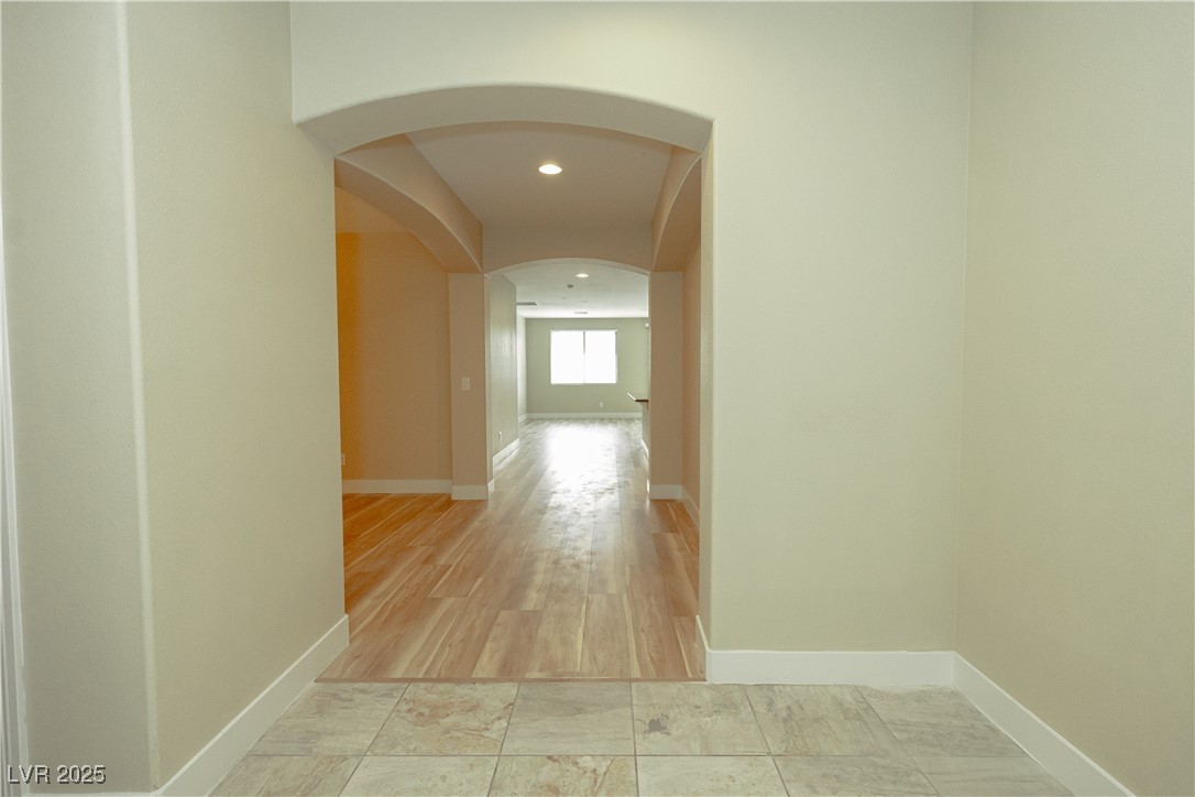 1617 Meadow Bluffs Avenue Property Photo 7