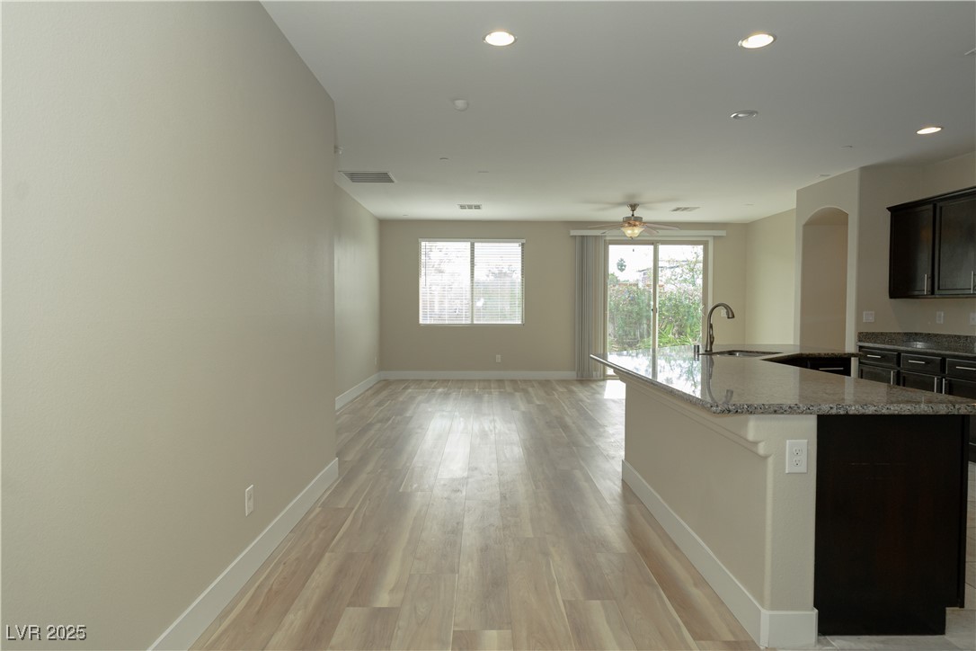 1617 Meadow Bluffs Avenue Property Photo 9