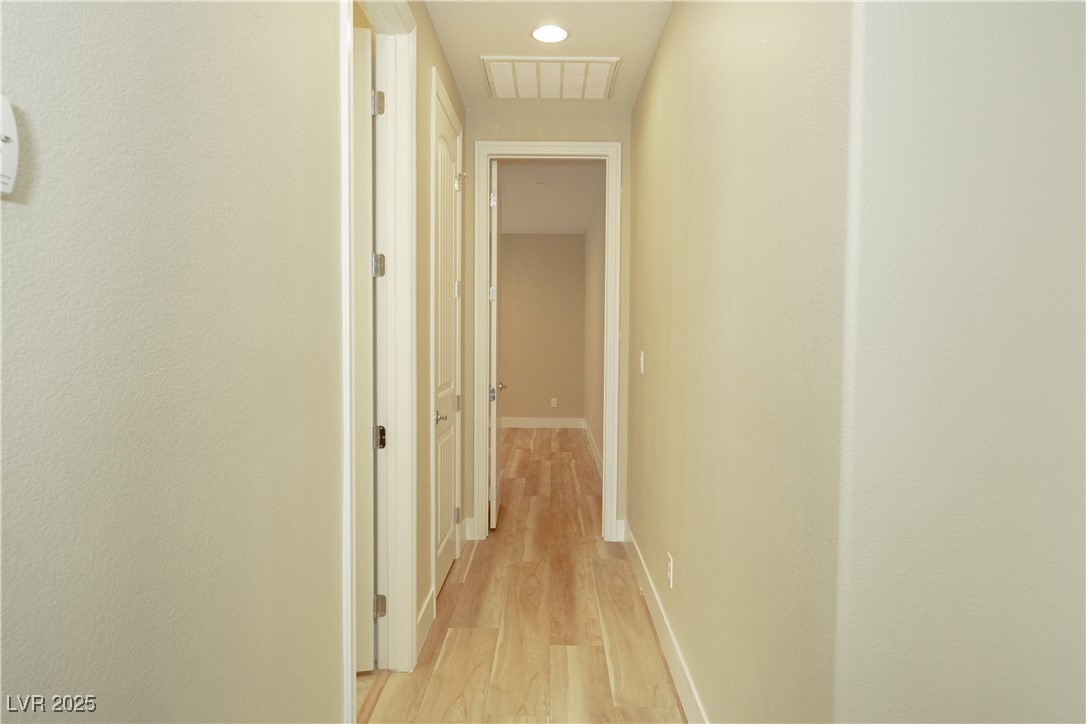 1617 Meadow Bluffs Avenue Property Photo 19