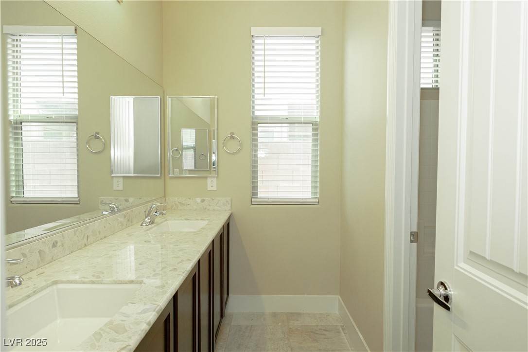 1617 Meadow Bluffs Avenue Property Photo 22