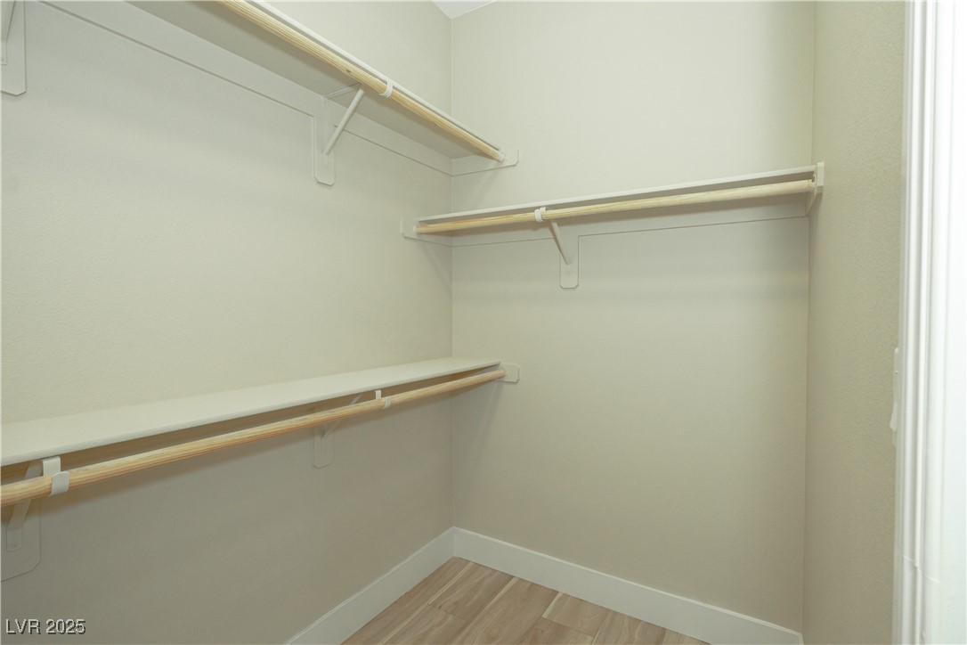 1617 Meadow Bluffs Avenue Property Photo 37