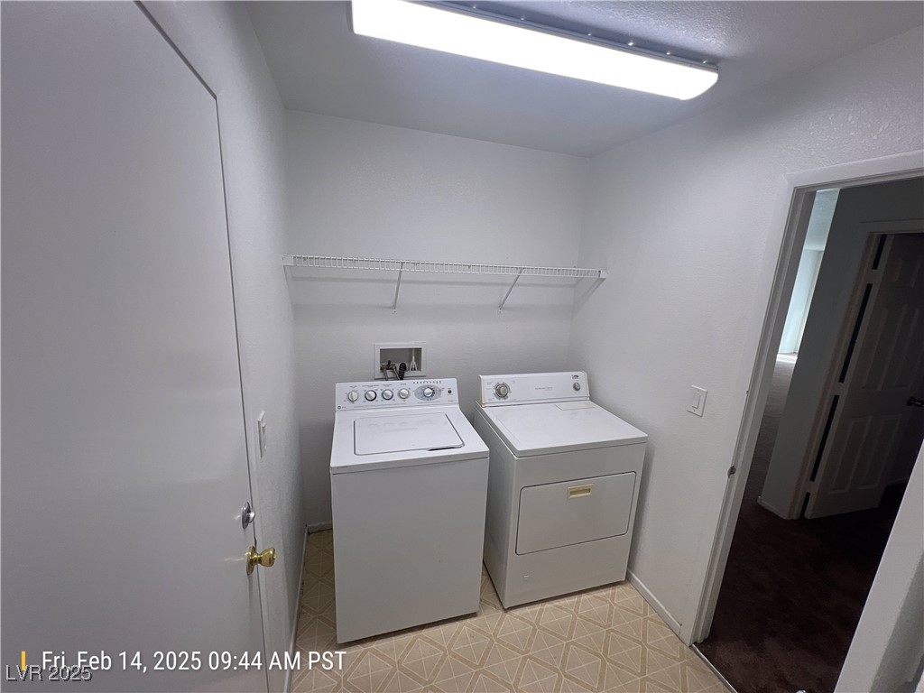 7464 Edgecove Court Property Photo 7