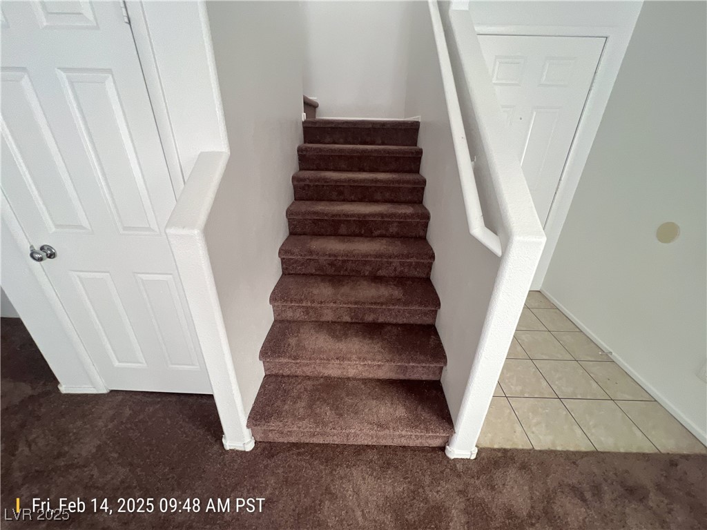 7464 Edgecove Court Property Photo 8