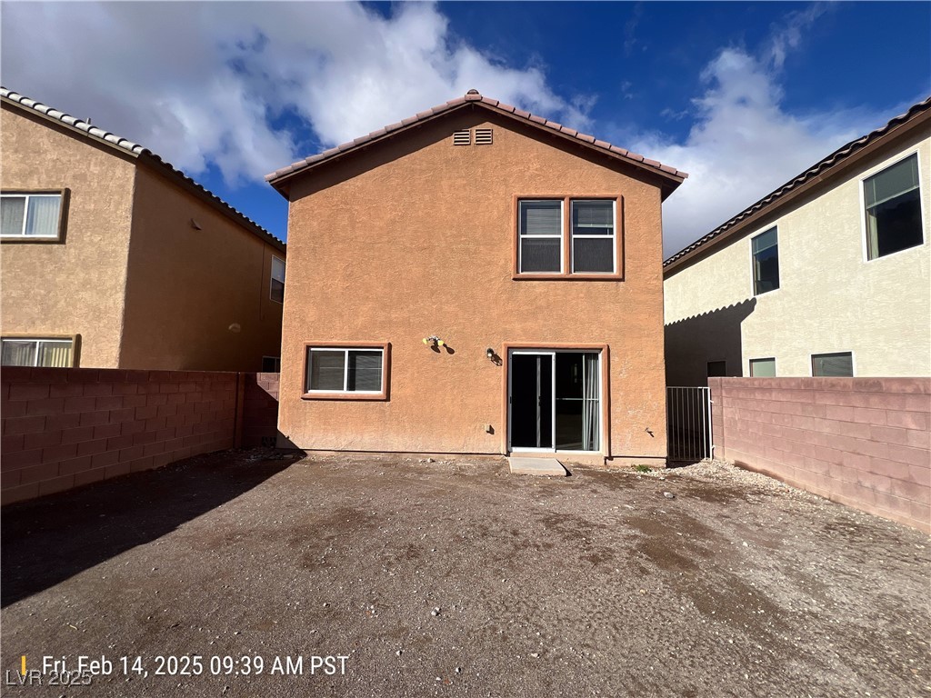 7464 Edgecove Court Property Photo 17