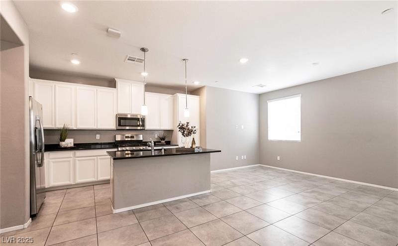 8534 Insignia Avenue 102 Property Photo 6