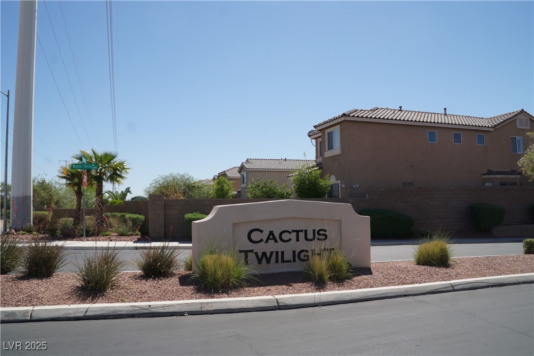 4985 Tower Falls Court Property Photo 3