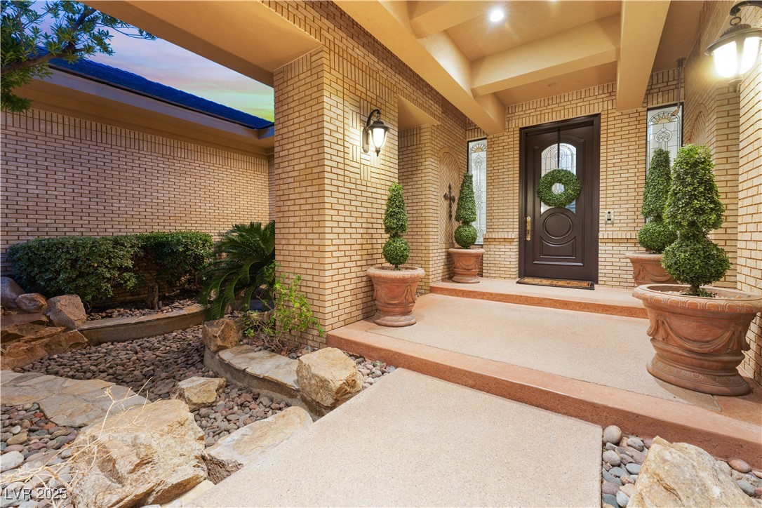 2870 Quartz Canyon Drive Property Photo 9
