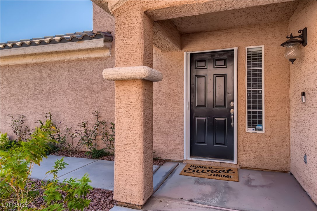 1517 Calle Montery Street Property Photo 2