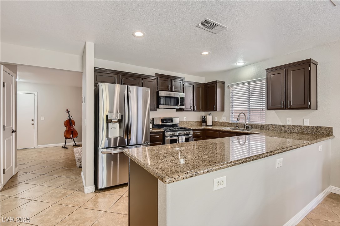 1517 Calle Montery Street Property Photo 11