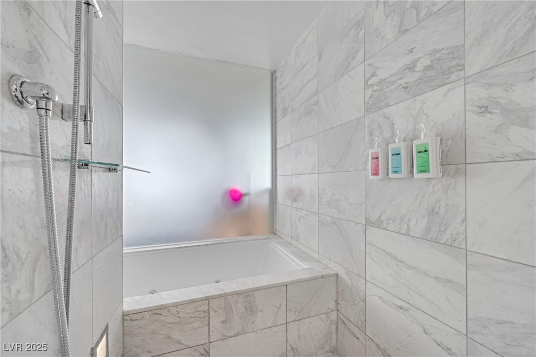 4381 West Flamingo Road 2712 Property Photo 15