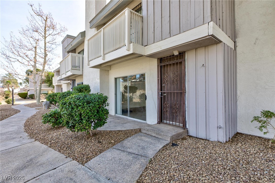 600 Willow Green Drive Property Photo