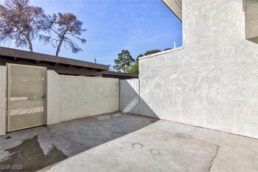 600 Willow Green Drive Property Photo 35