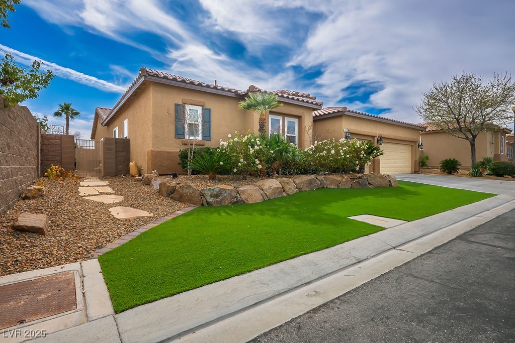 7231 Adobe Hills Avenue Property Photo 3