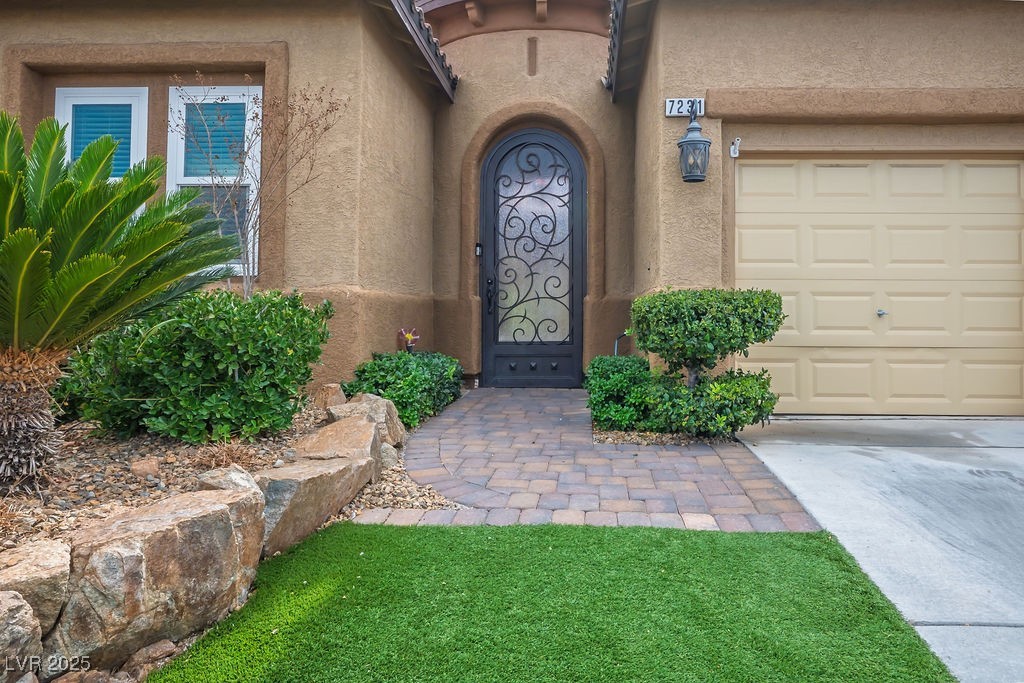 7231 Adobe Hills Avenue Property Photo 5