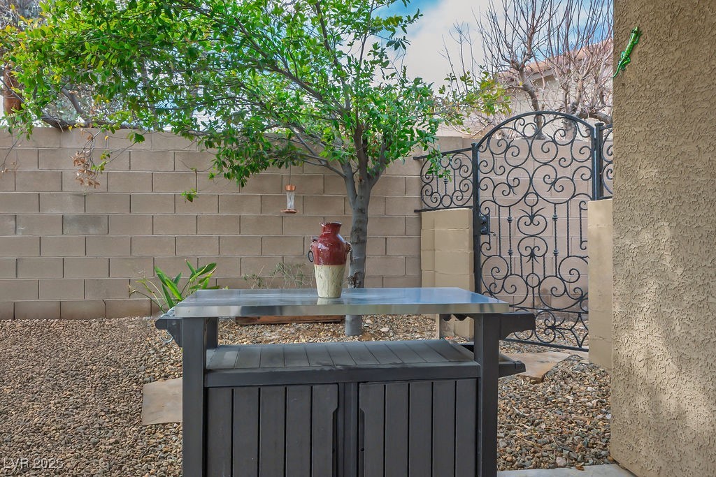 7231 Adobe Hills Avenue Property Photo 20