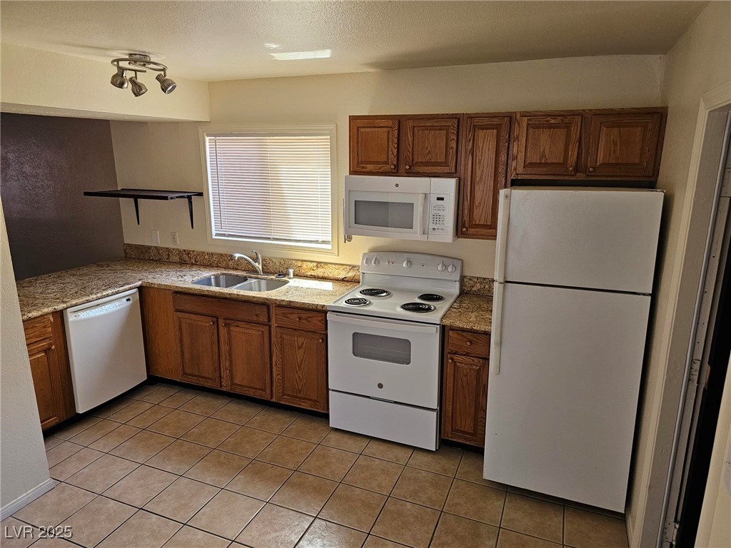 5118 Garden Lane B Property Photo