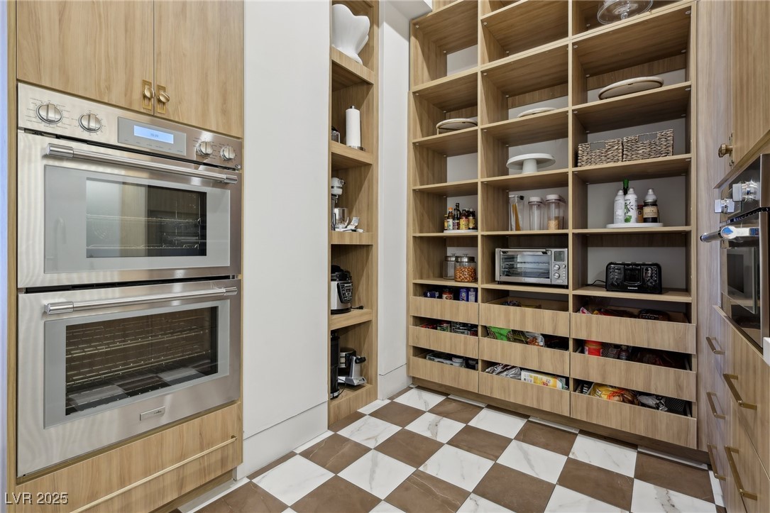 500 Trenier Drive Property Photo 10
