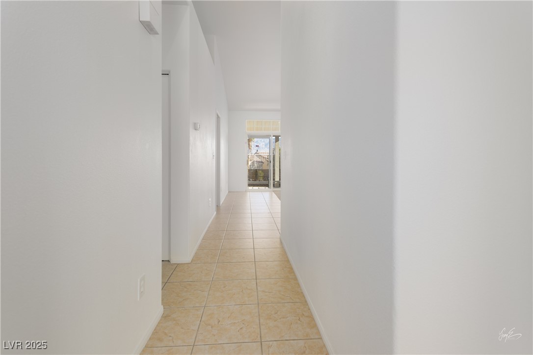 700 Aztec Circle 12b Property Photo 3