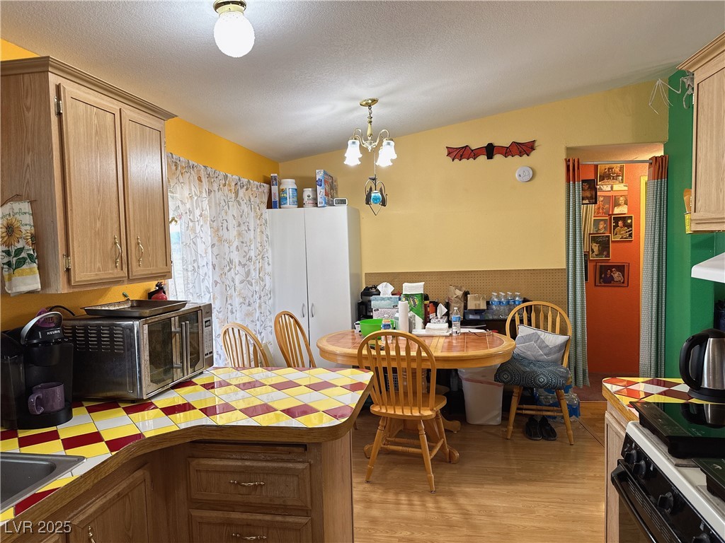 2471 Mcmurray Drive Property Photo 11
