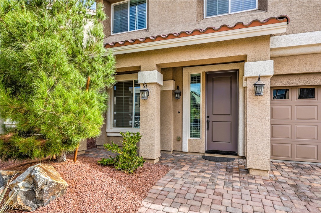 9876 Parador Cellars Court Property Photo 3