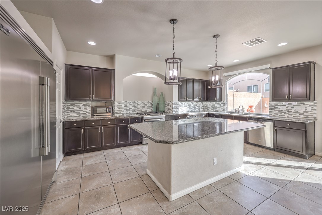 9876 Parador Cellars Court Property Photo 12