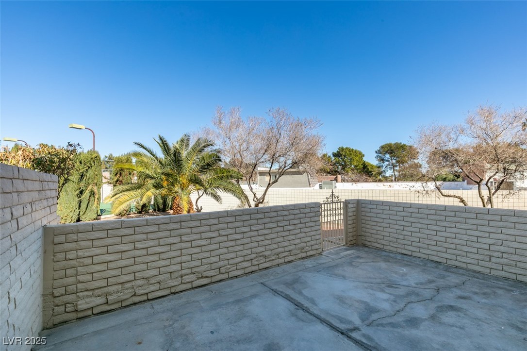 3484 Nightflower Lane B Property Photo 40