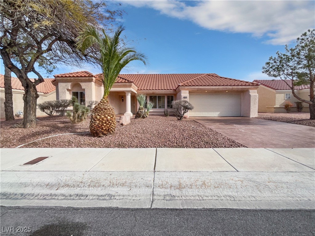 2456 Palmridge Drive Property Photo 1