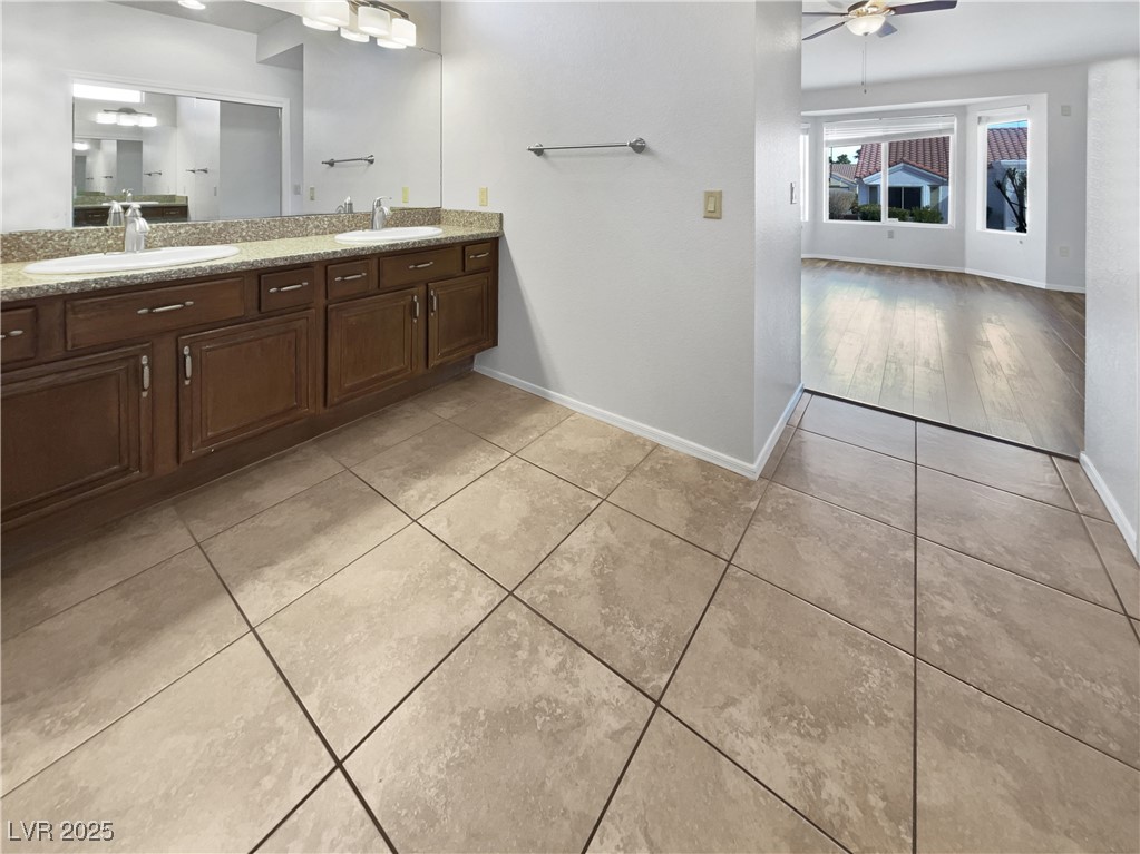2456 Palmridge Drive Property Photo 16