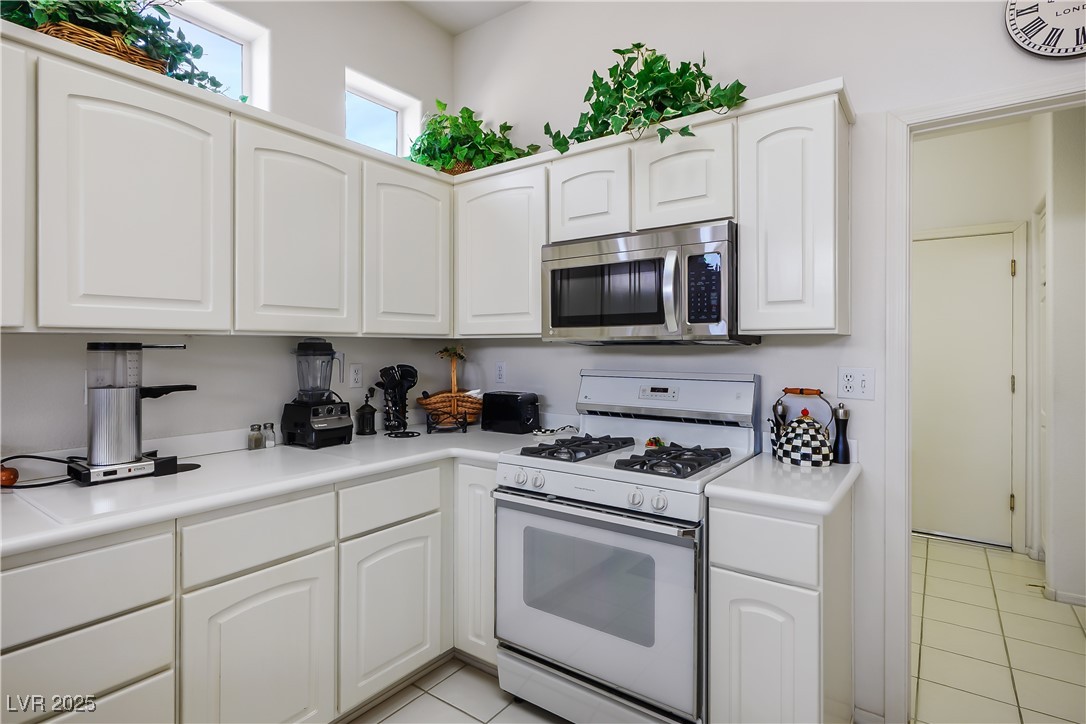 10132 Cresent Creek Drive Property Photo 10