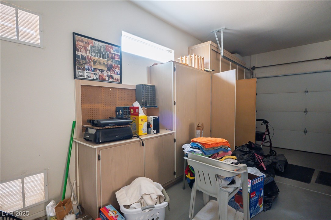 10132 Cresent Creek Drive Property Photo 21