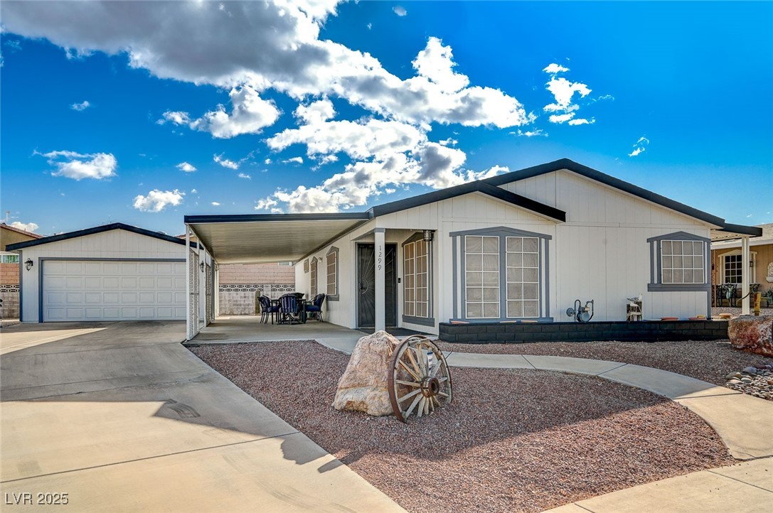 1299 Brenalee Avenue Property Photo 3