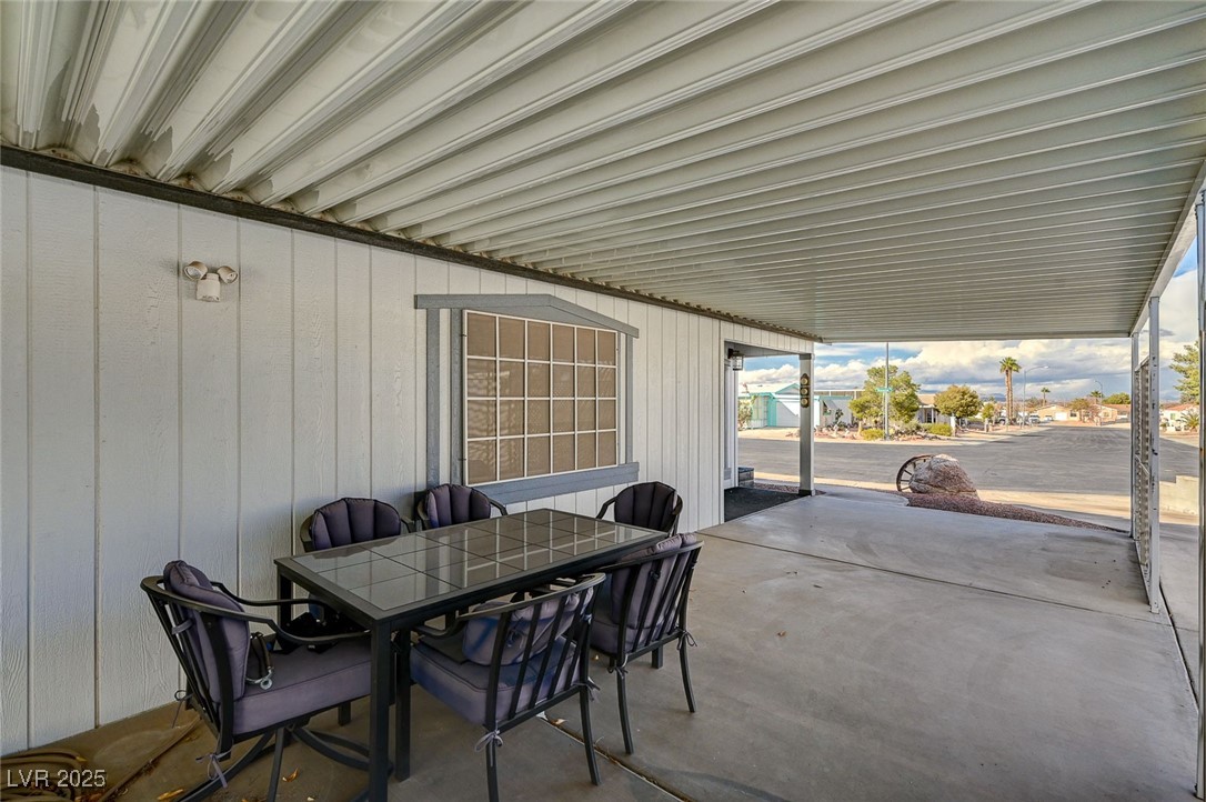1299 Brenalee Avenue Property Photo 5