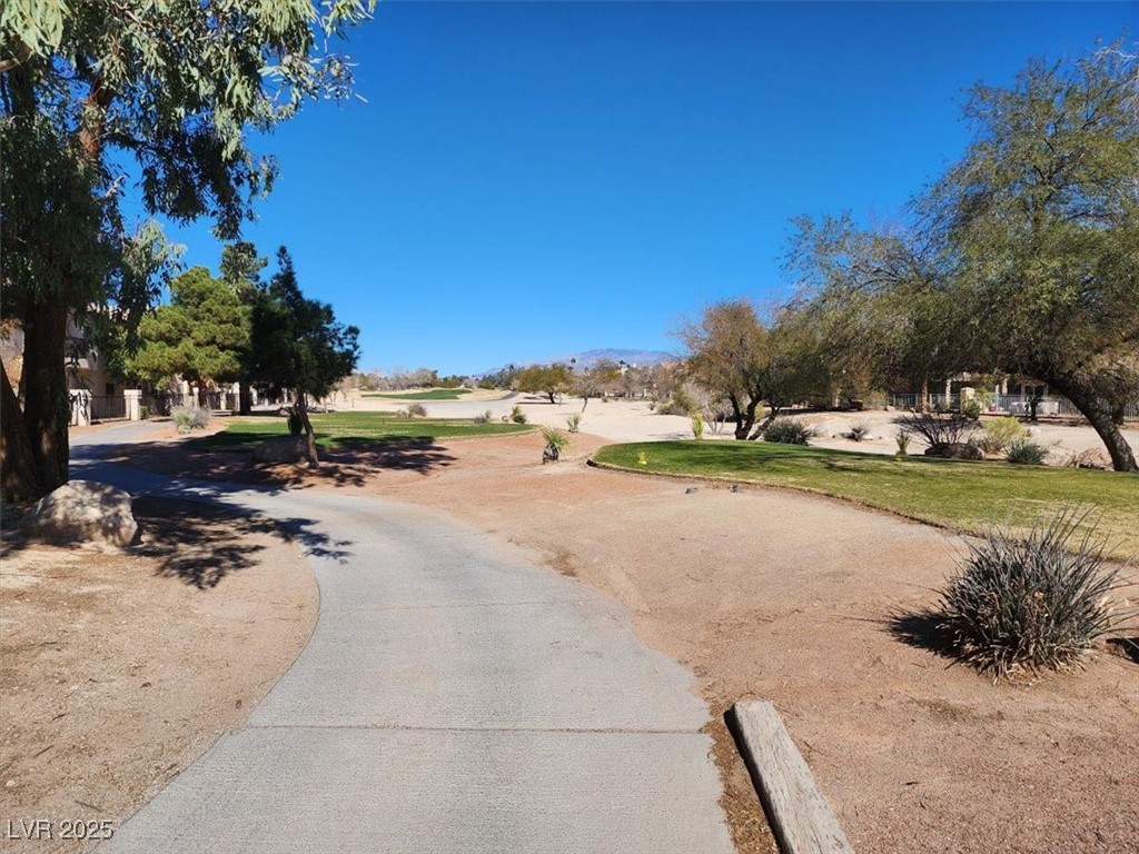 5049 Forest Oaks Drive Property Photo 39