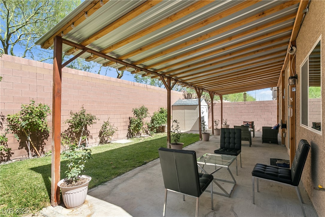 8573 Silver Coast Street Property Photo 24